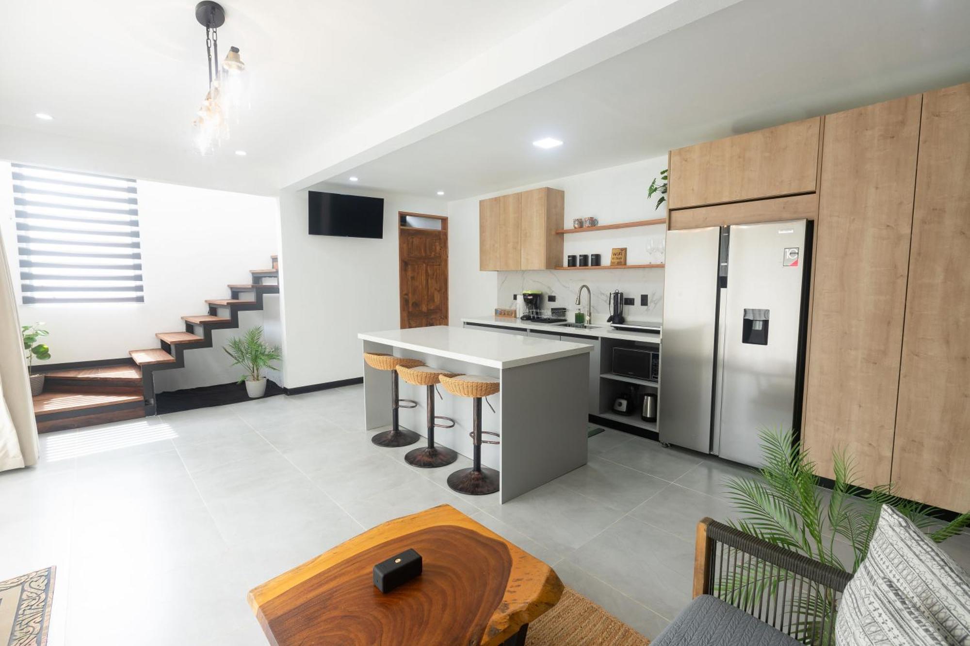 Casa Violeta Home Rentals Монте-Верде Экстерьер фото